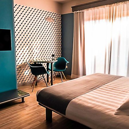 Business Hotel กาซาเล มอนแฟร์ราโต ภายนอก รูปภาพ