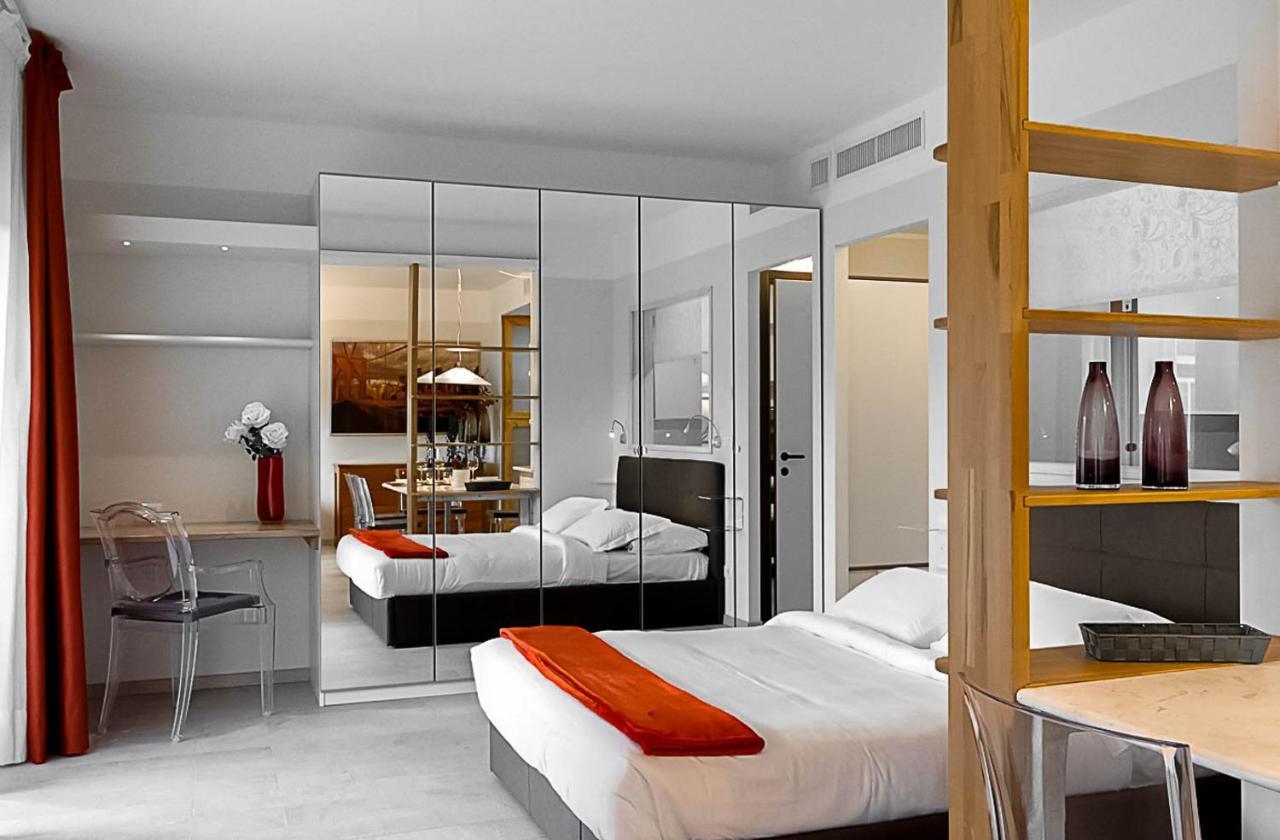 Business Hotel กาซาเล มอนแฟร์ราโต ภายนอก รูปภาพ