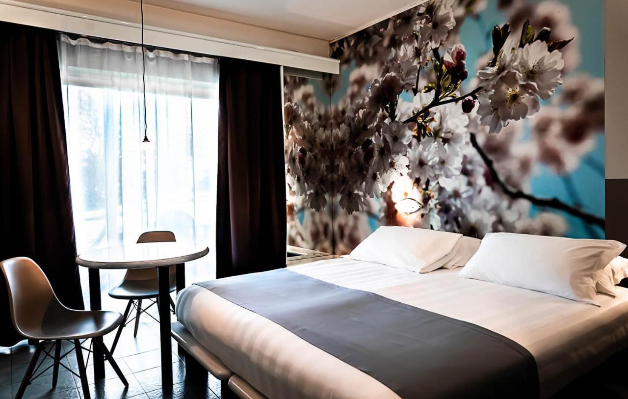 Business Hotel กาซาเล มอนแฟร์ราโต ภายนอก รูปภาพ