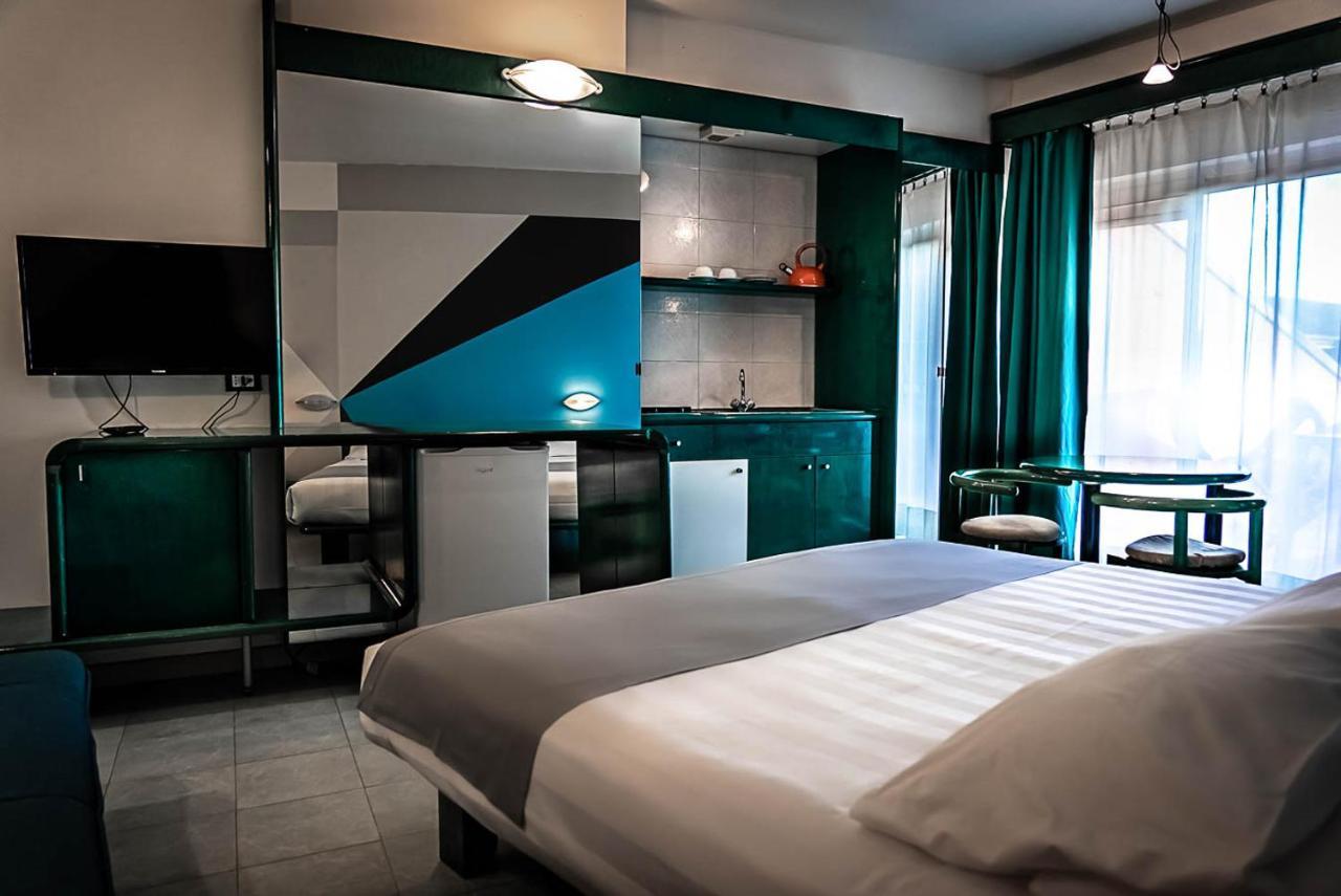 Business Hotel กาซาเล มอนแฟร์ราโต ภายนอก รูปภาพ