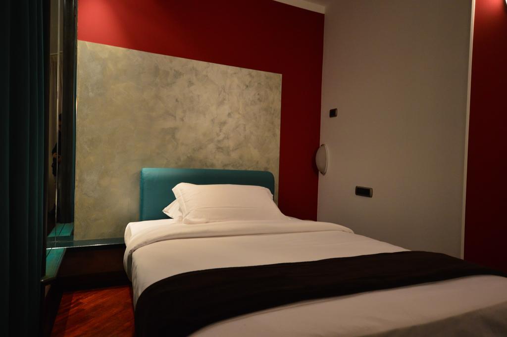 Business Hotel กาซาเล มอนแฟร์ราโต ภายนอก รูปภาพ